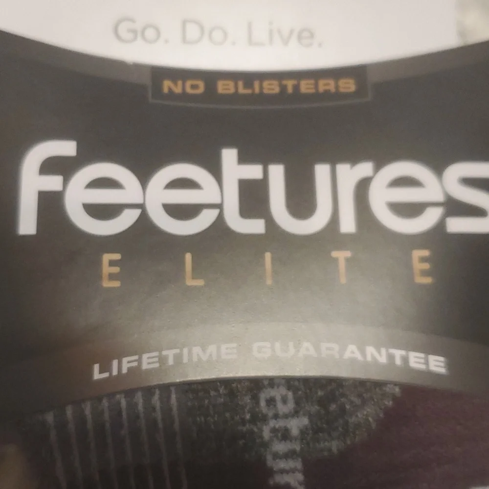 2 FEETURES ELITE  ULTRA LIGHT  SOCKS  UNISEX - Picture 6 of 7